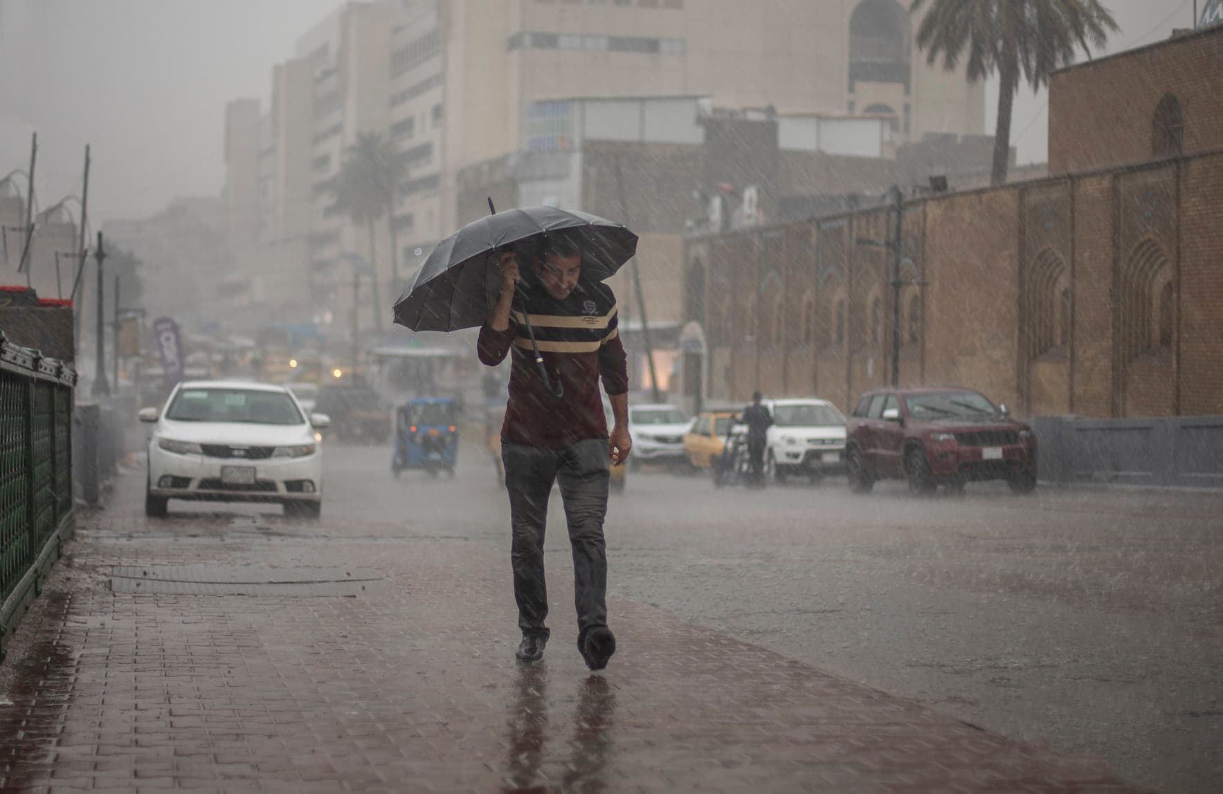 الانواء الجوية أمطار رعدية وانخفاض في درجات الحرارة خلال اليومين المقبلين